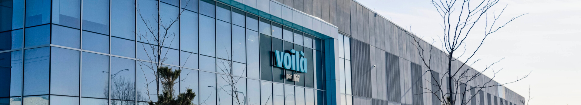 A picture of Voila par IGA outside store.
